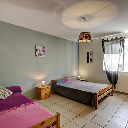 Chaleureux A 15 Min De St-etienne, 2 Chambres, Terrasse, Jardin, Animaux Acceptes - Fr-1-496-4 Holiday home Saint-Heand
